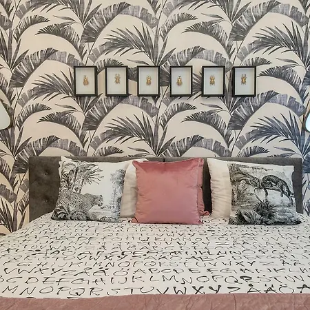 Liverpool Tree Apartment Lisbon