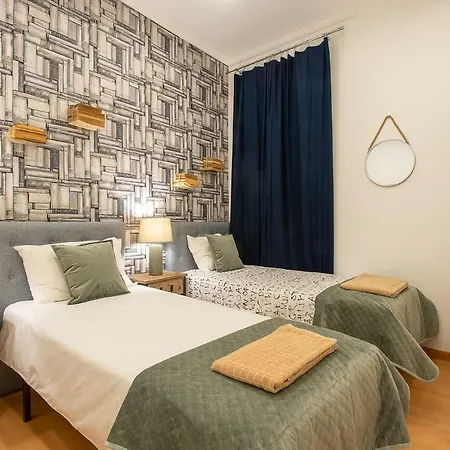 Liverpool Tree Lisboa